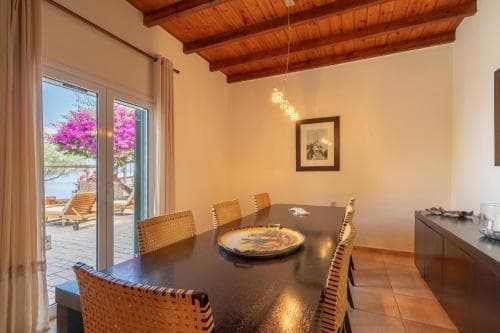 Beachfront Villa Benele
