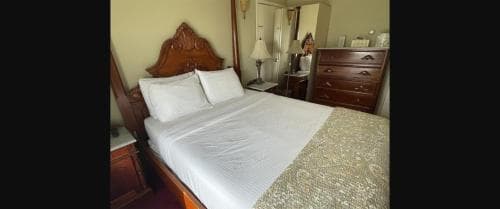 Laingdon Hotel