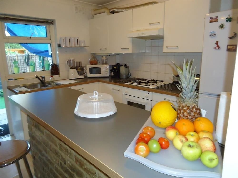 Leslie Road Accommodation