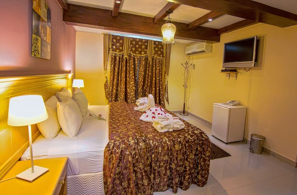 Mutrah Hotel