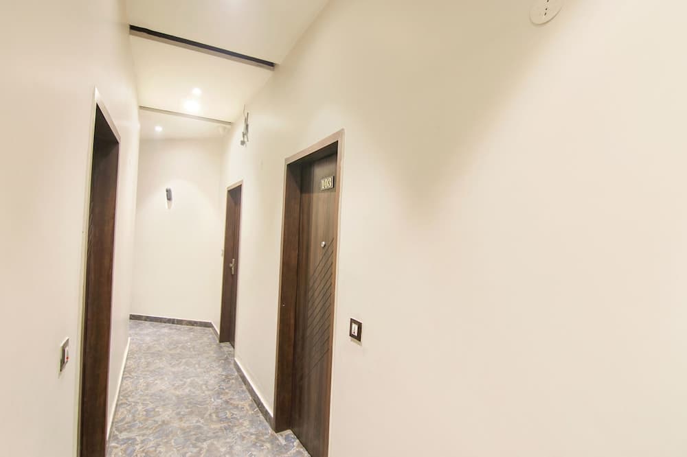 Fabhotel Orio
