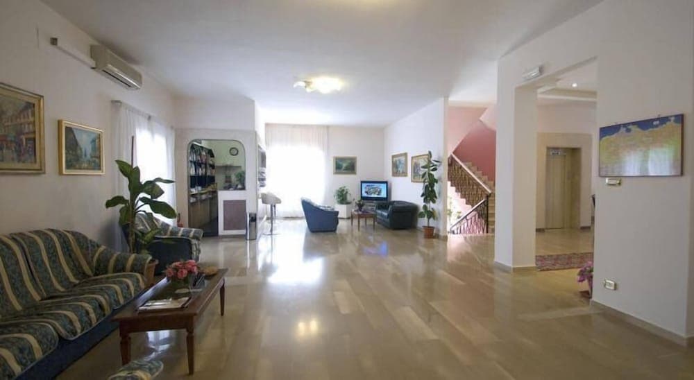 Hotel Riviera