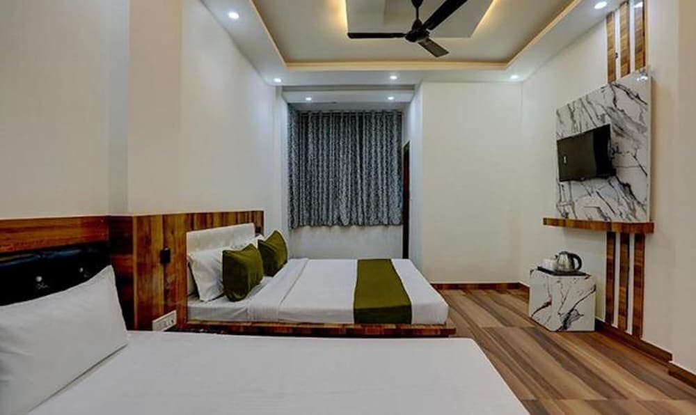 FabHotel Vihaan Regency