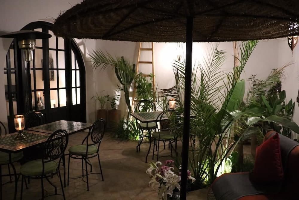 Riad Dar Awil