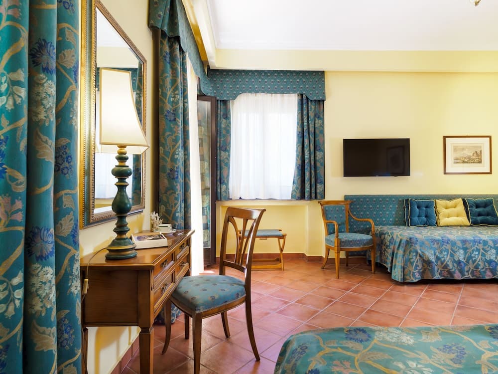 Hotel Sirius