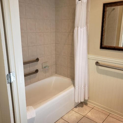Avenue Inn & Spa