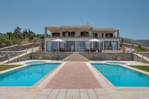 Villa Anemomylos