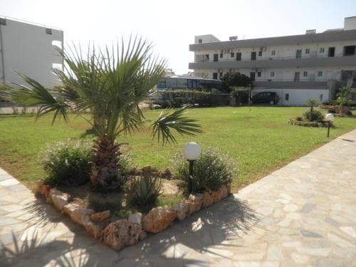 Kostas Studios