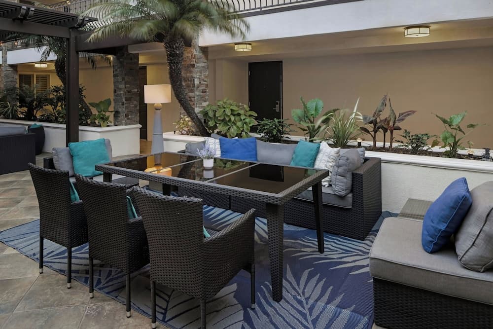 City Express By Marriott Manhattan Beach
