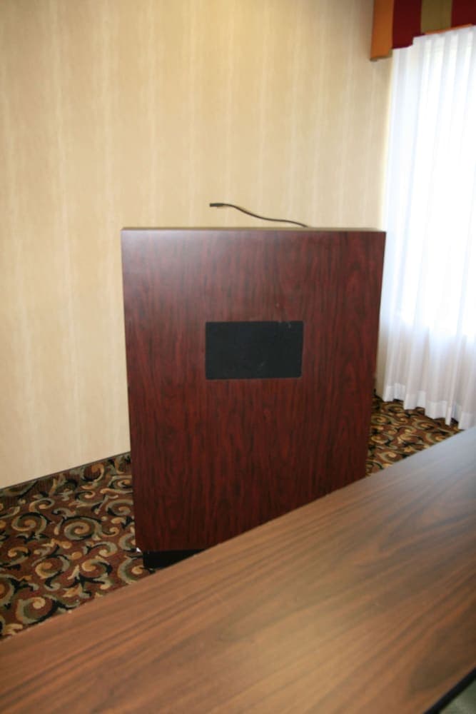 Hampton Inn Adel