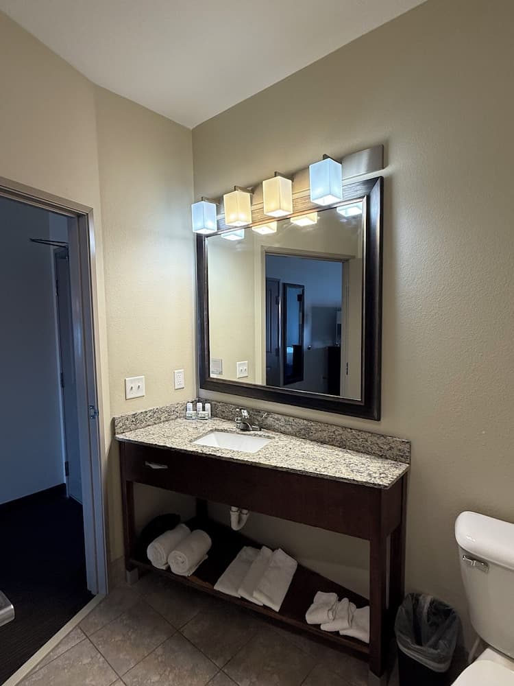 AmericInn Windom