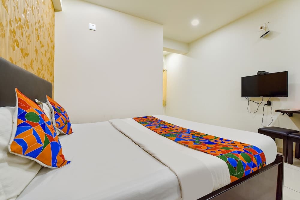 Fabhotel Infinity