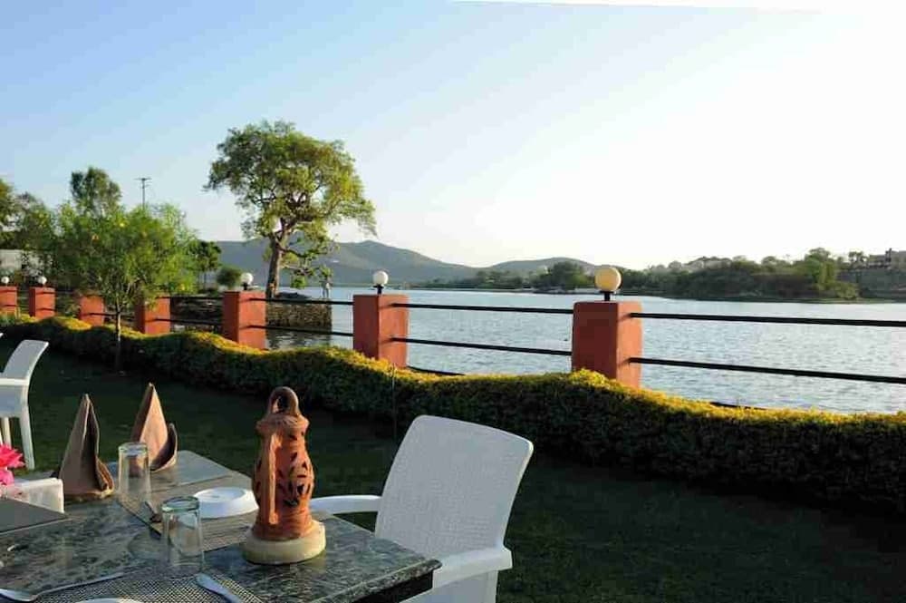 Pichola Vilas