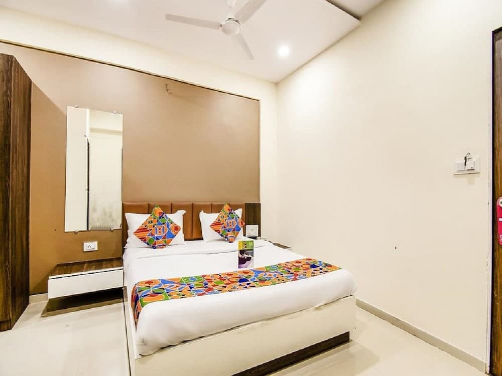 Hotel Pratiksha