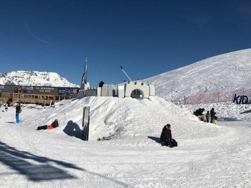 Chalet Club