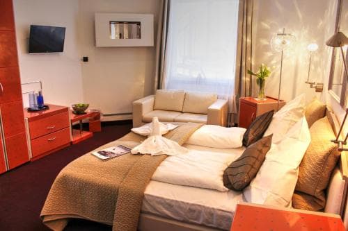 Plenus Hotel