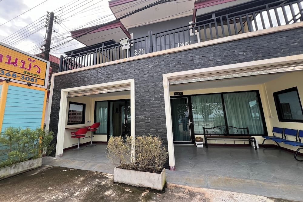 Lan Bua Resort