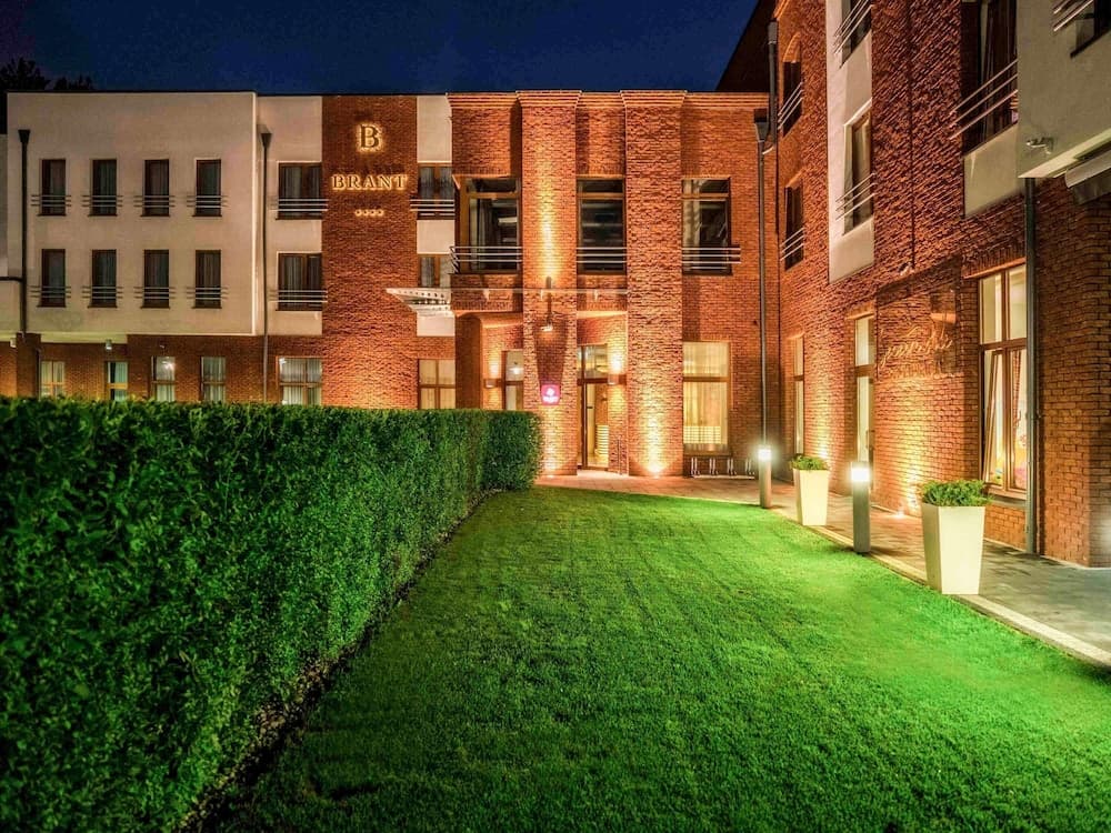 Mercure Wiazowna Brant