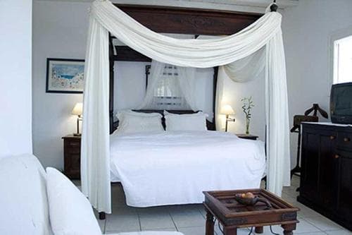 Zephyros Hotel