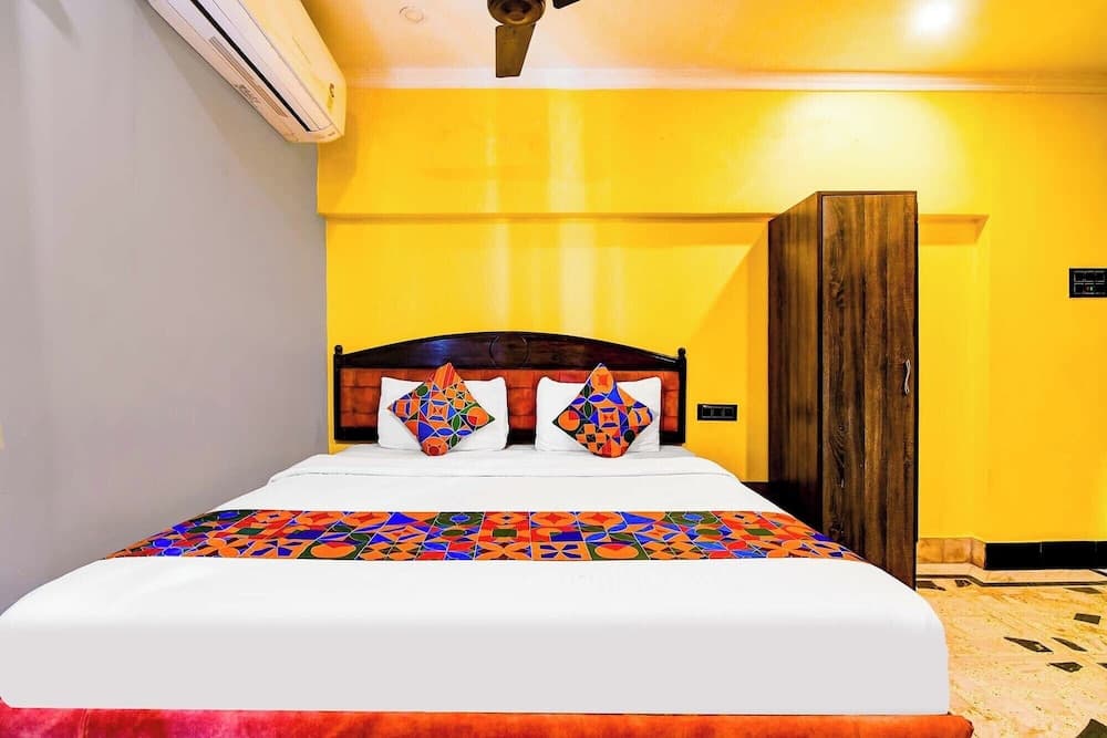 Fabhotel Gulshan Palace