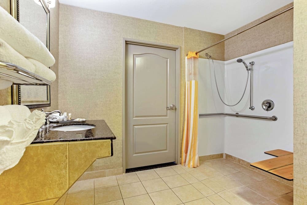 La Quinta Inn & Suites Cleburne