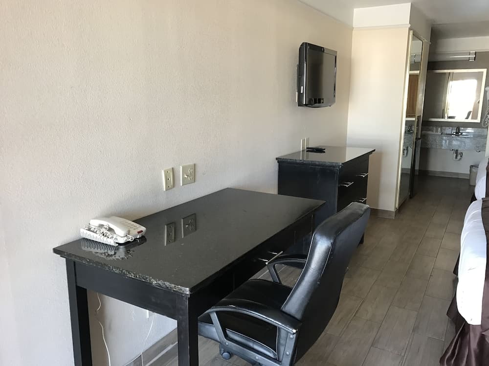 Texas Inn & Suites