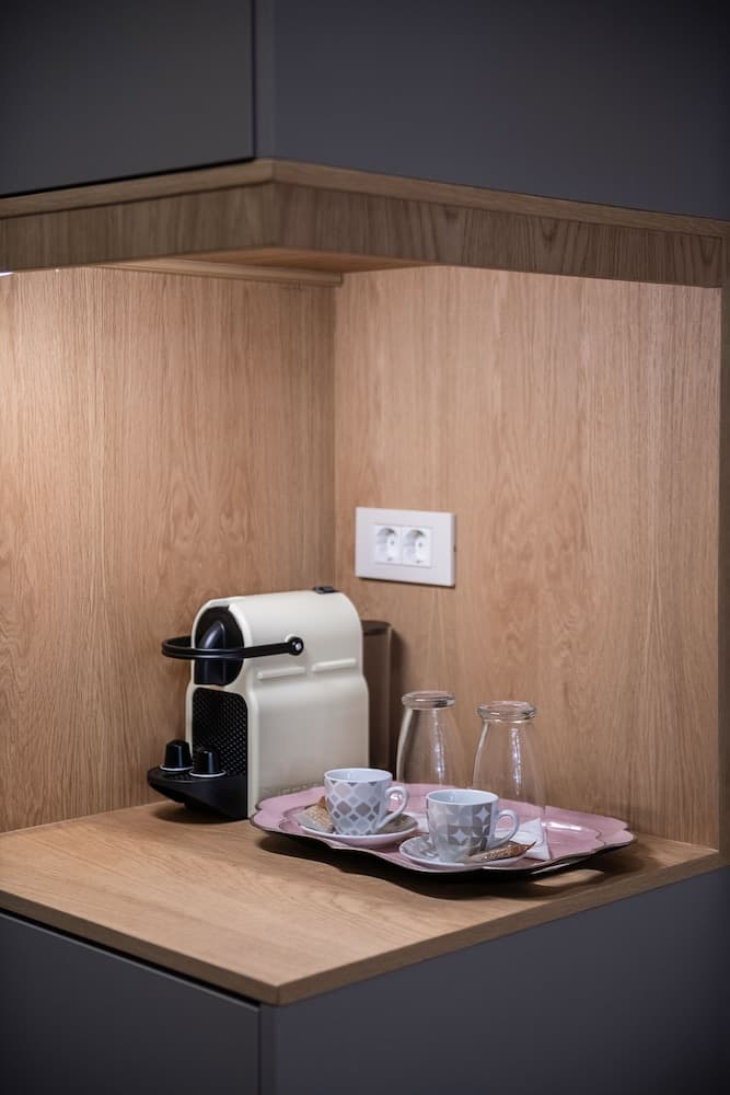 Viaggio Elegant Rooms