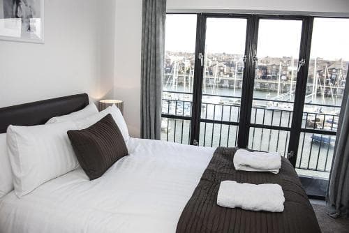 Base Serviced Apartments - The Docks