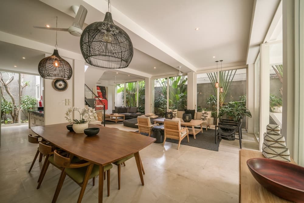 Levi Villa