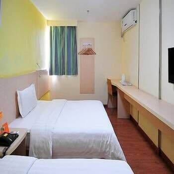 Joy Hotel