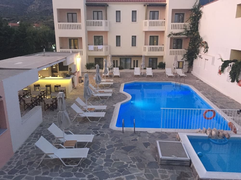 Aphrodite Samos Superior Studios & Apartments