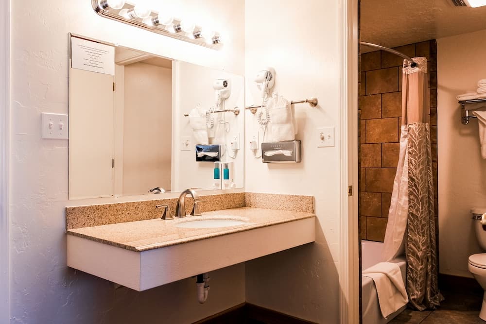 White Buffalo Hotel