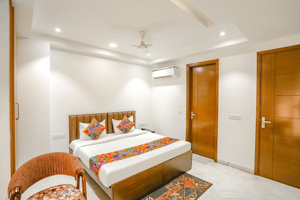 FabExpress Aerosky Deluxe - Nr Yashobhoomi Convention Centre