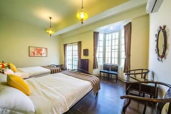 211 homestay