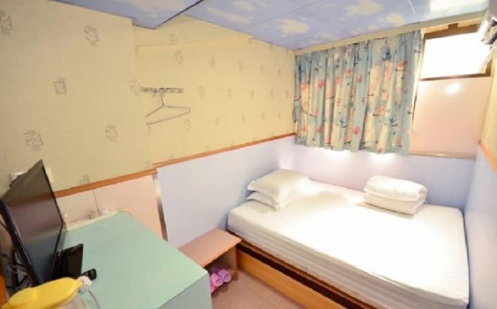 Wing Wah Hostel
