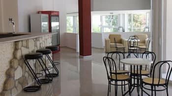 Pashos Hotel