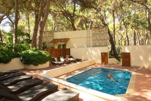 ROBINSON PAMFILYA - All Inclusive