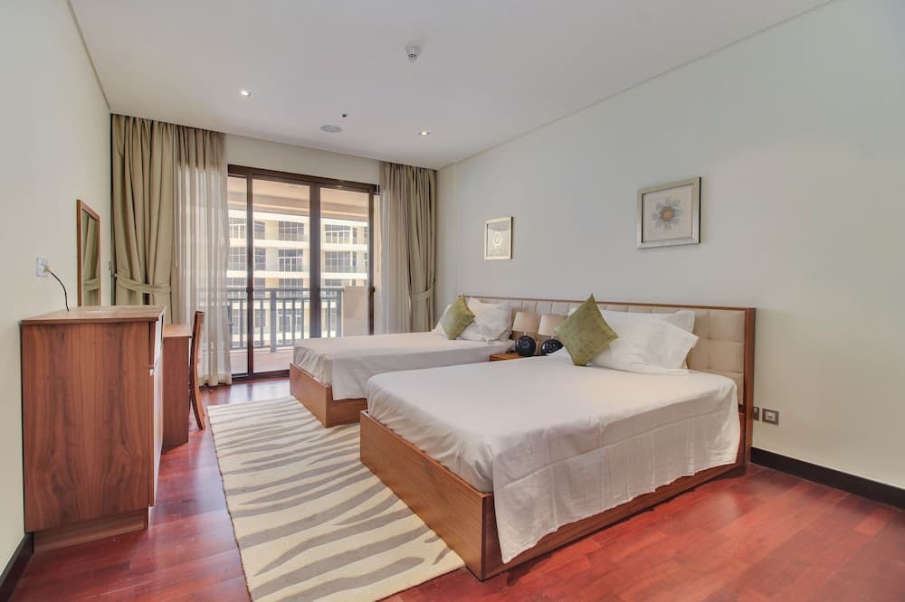 Luxe Getaways Royal Amwaj Palm Jumeirah Resort Apartment Holiday Home