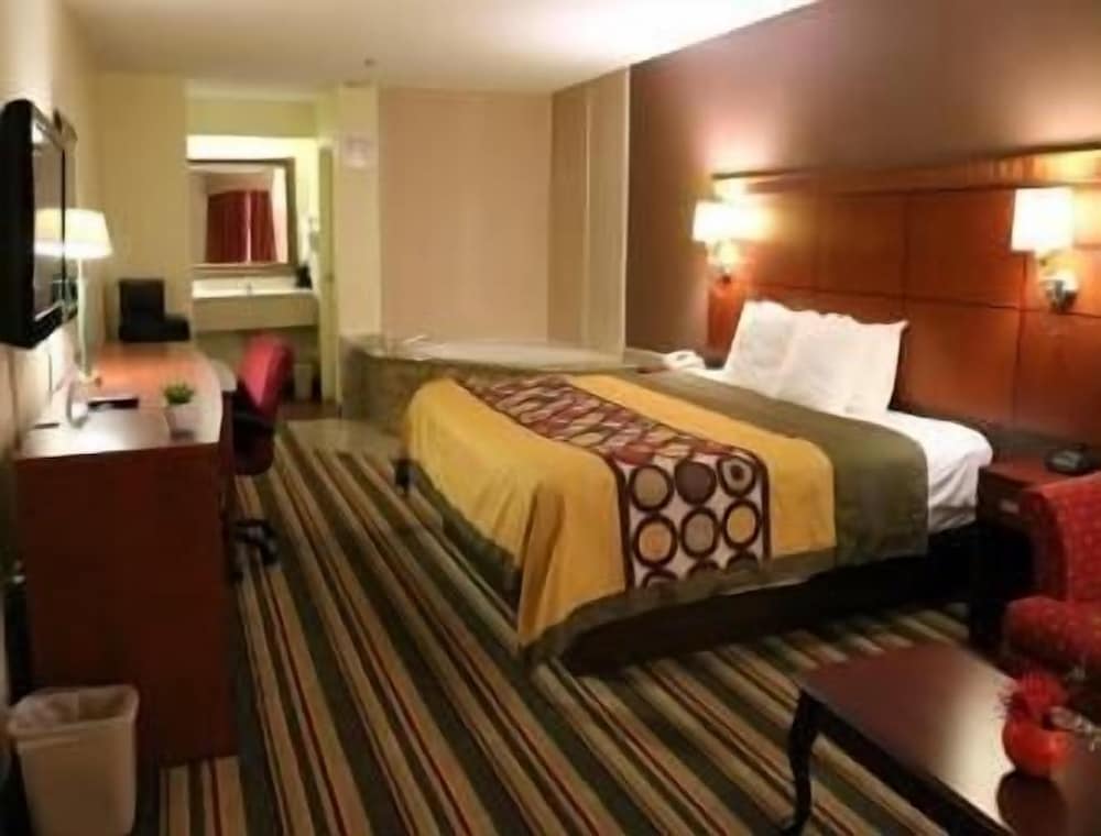 Super 8 By Wyndham Dublin