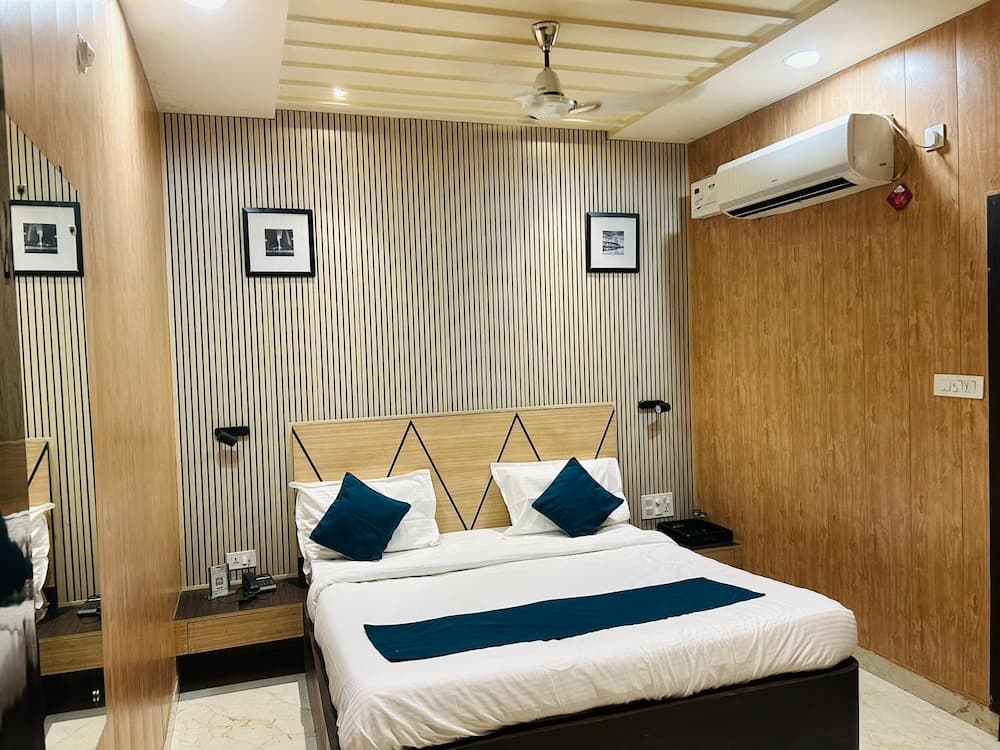 Aalishan Residency