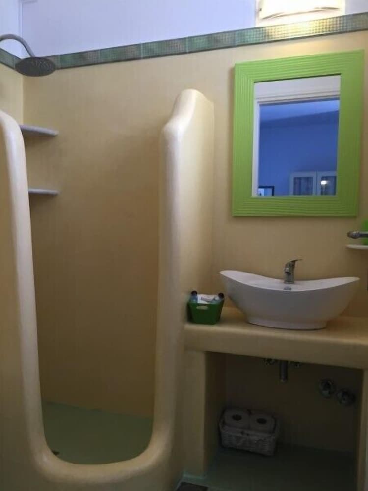 Eleana Studios