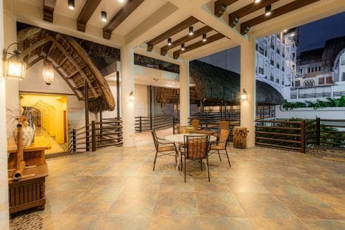 Java Hotel