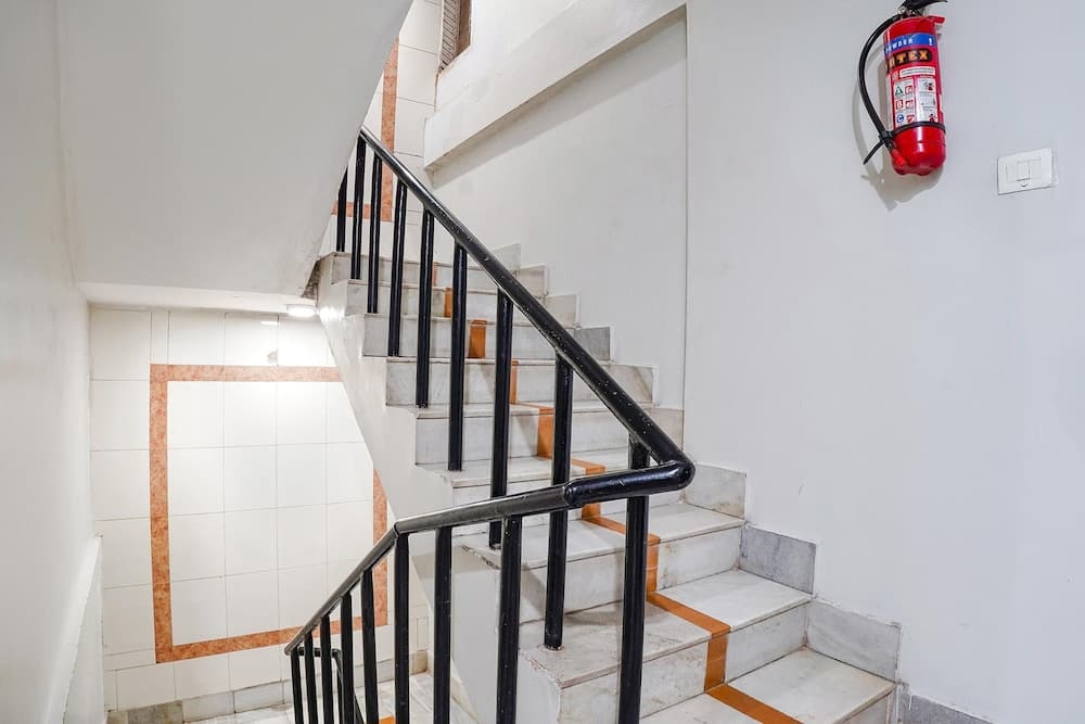 Fabhotel Backstreet