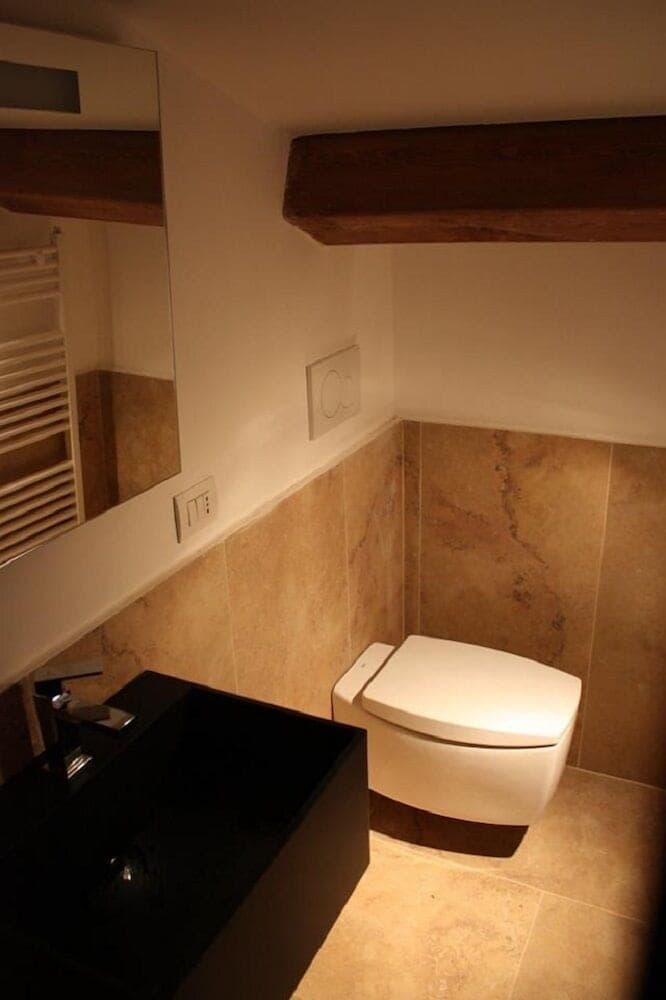 B&B44