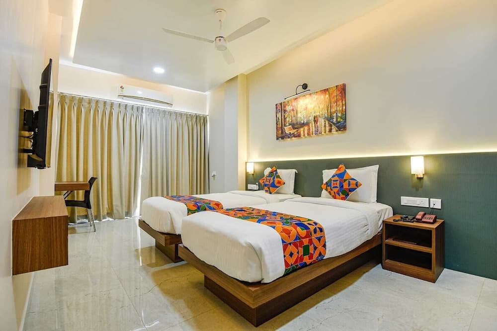 SWARNAM HOTEL