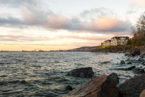 Beacon Pointe Resort