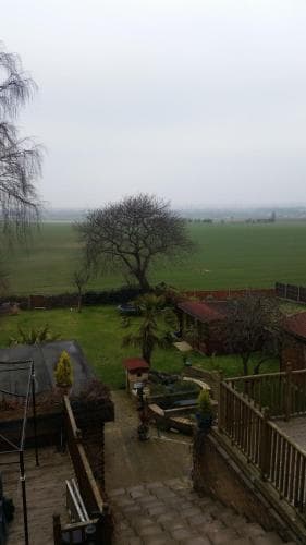 Field View Bed And Breakfast