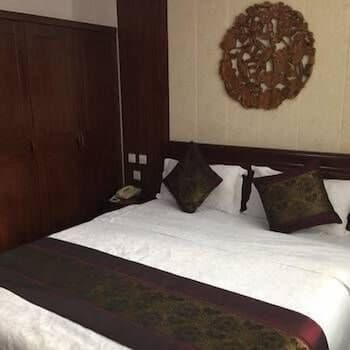 Hydrus Hotel