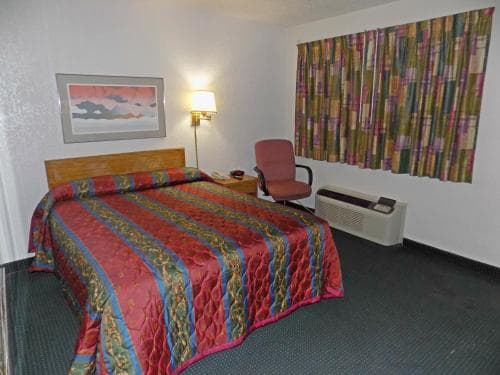 Topeka Plaza Inn