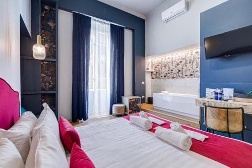 Collina Suites